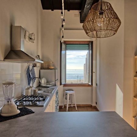 Attico Sul Mediterraneo Lido di Ostia Bagian luar foto